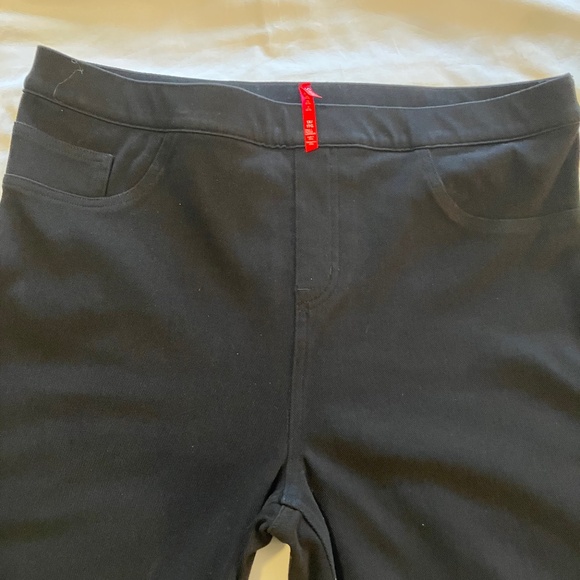 SPANX PANTS BLACK-  SIZE 1X RETAIL $148 - $35 or BEST OFFER - Picture 1 of 7